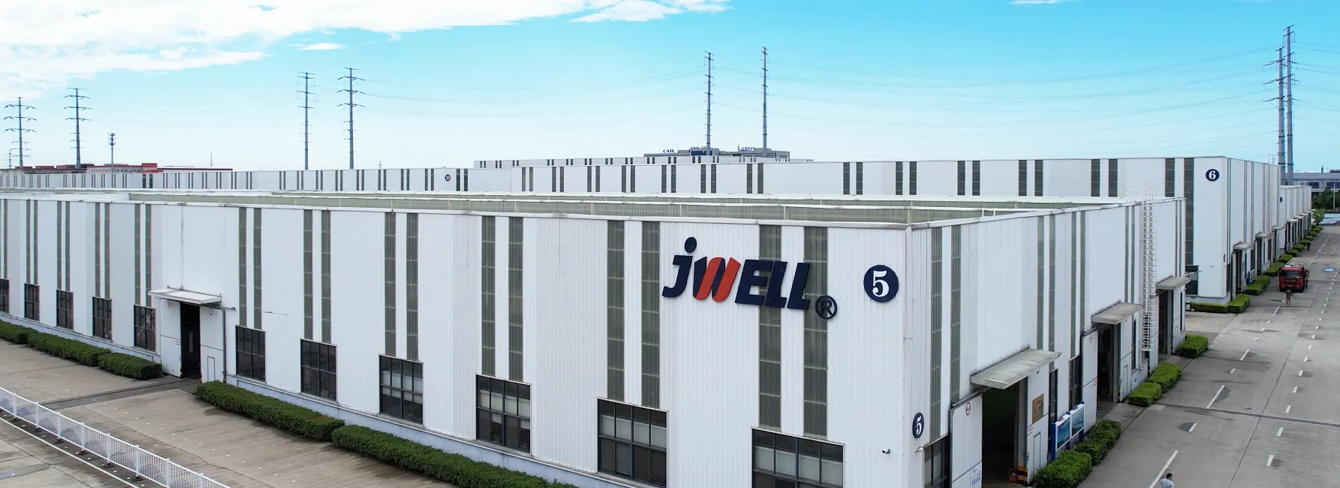 Displaying the Appropriate Process of Making Plastic Extrusion Profiles